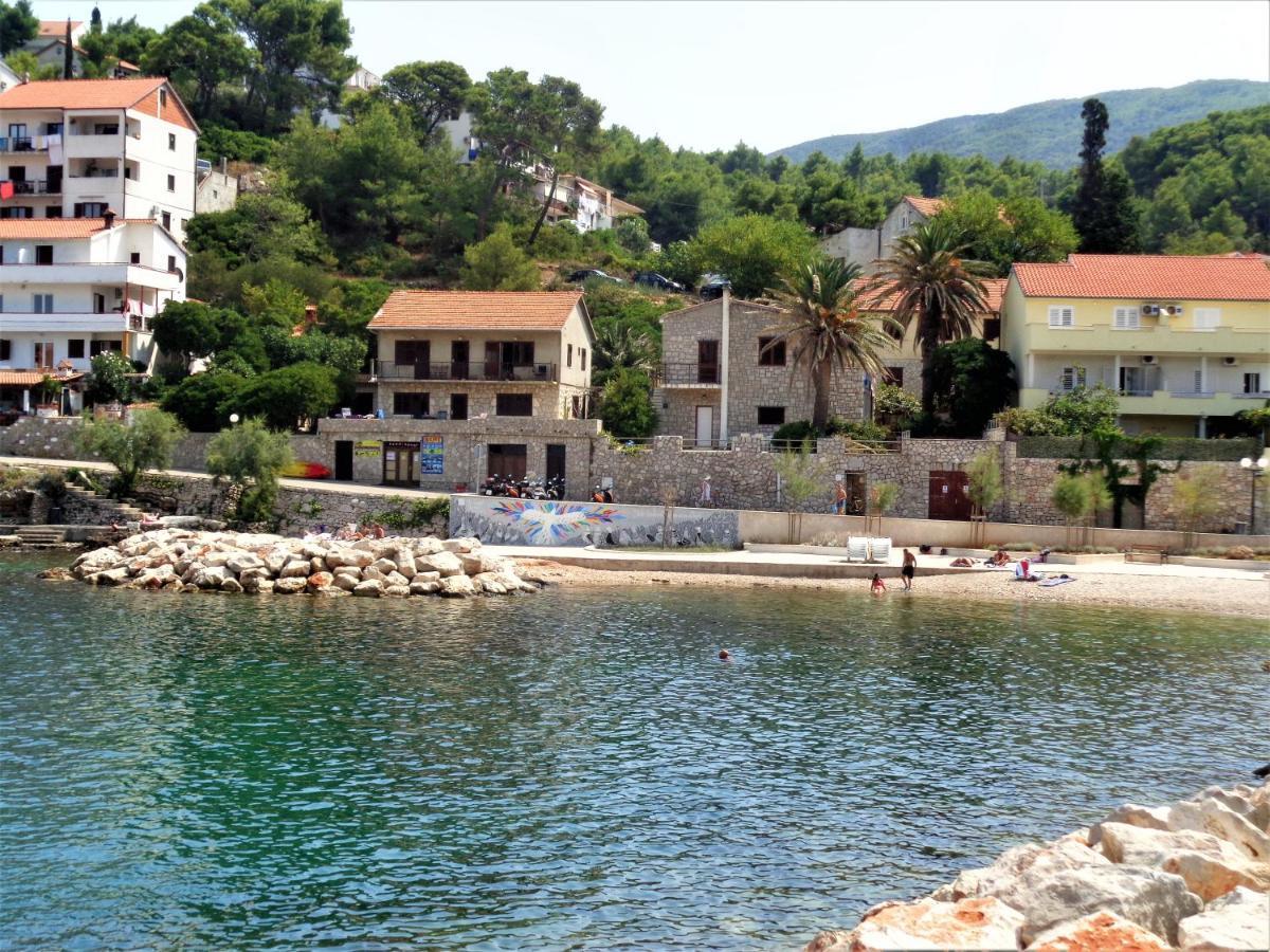 Apartments Skrivaneli Jelsa  Exterior photo